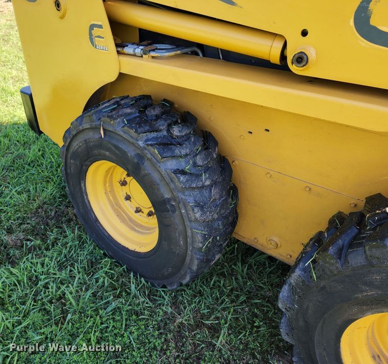 image for item JB9078 2007 Gehl 5640E Turbo  skid steer loader