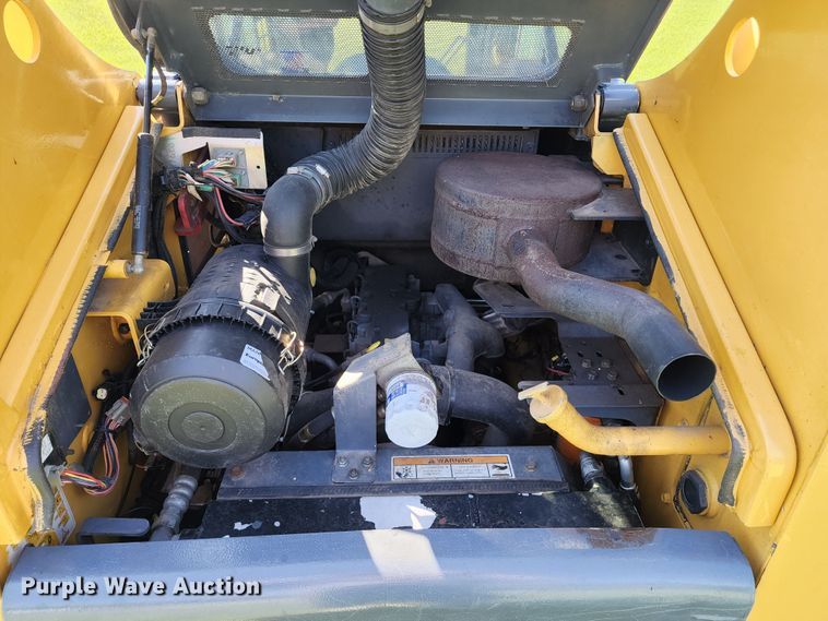 image for item JB9078 2007 Gehl 5640E Turbo  skid steer loader