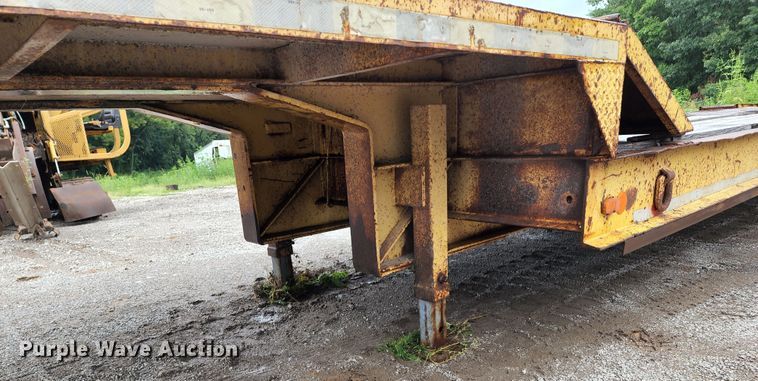 image for item JB9088 1978 Vulcan  drop deck equipment trailer