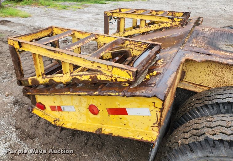 image for item JB9088 1978 Vulcan  drop deck equipment trailer