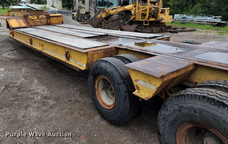 image for item JB9088 1978 Vulcan  drop deck equipment trailer