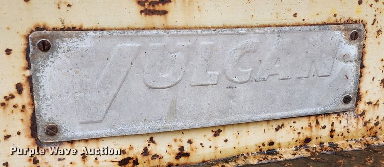 image for item JB9088 1978 Vulcan  drop deck equipment trailer