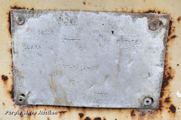 image for item JB9088 1978 Vulcan  drop deck equipment trailer