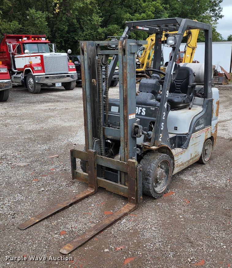 image for item JB9089 Nissan 60  forklift