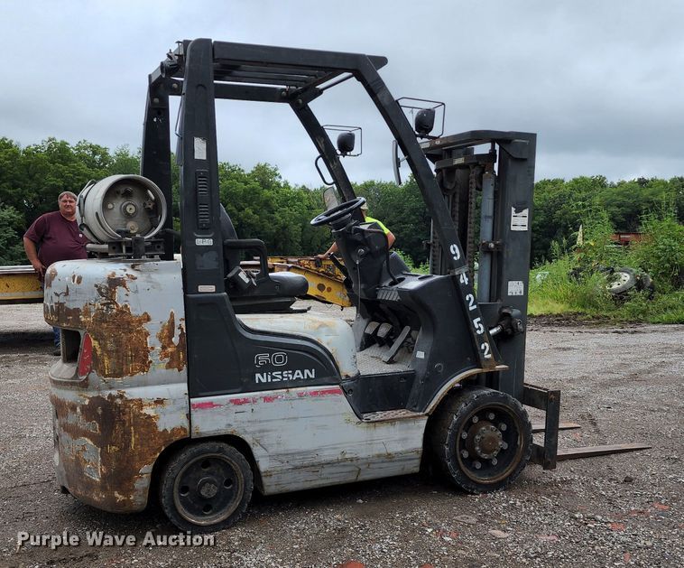 image for item JB9089 Nissan 60  forklift