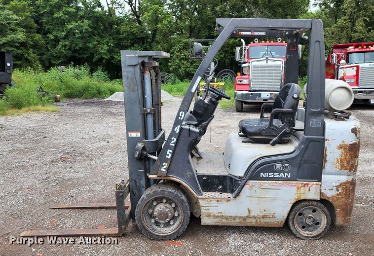 image for item JB9089 Nissan 60  forklift
