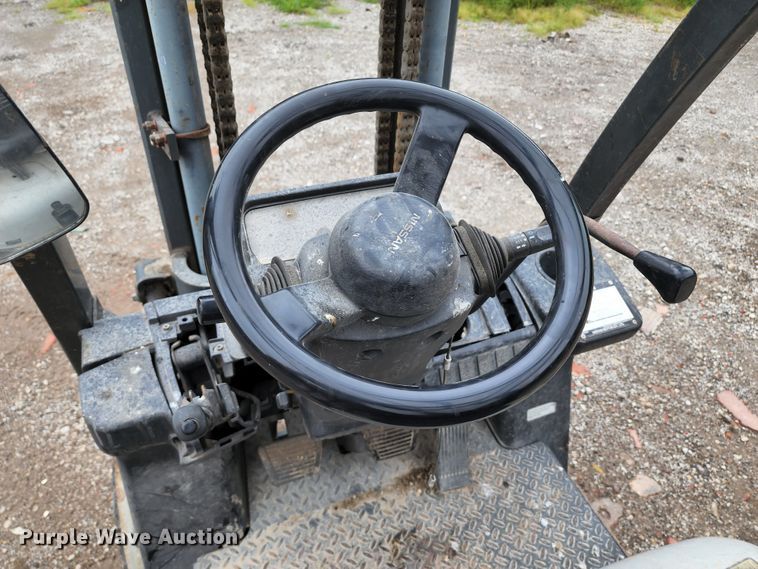 image for item JB9089 Nissan 60  forklift