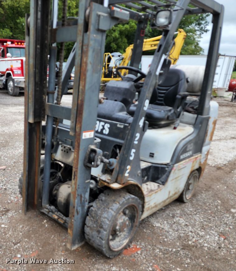image for item JB9089 Nissan 60  forklift