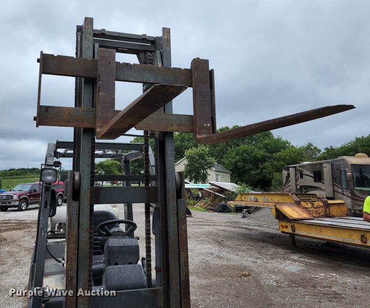 image for item JB9089 Nissan 60  forklift