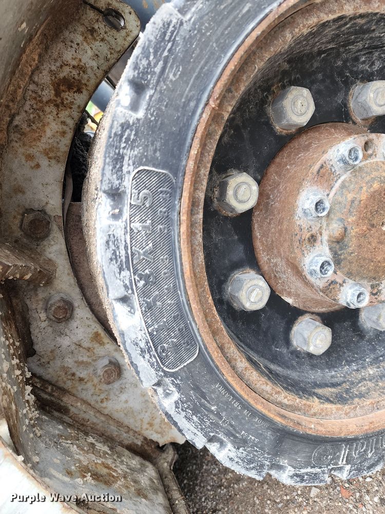 image for item JB9089 Nissan 60  forklift