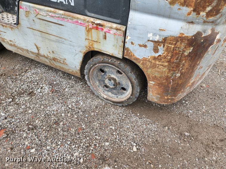 image for item JB9089 Nissan 60  forklift