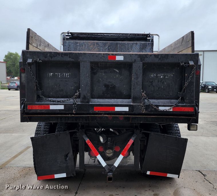 image for item JB9091 1993 Ford L9000  dump truck