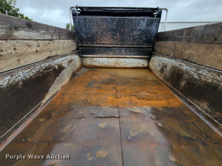 image for item JB9091 1993 Ford L9000  dump truck