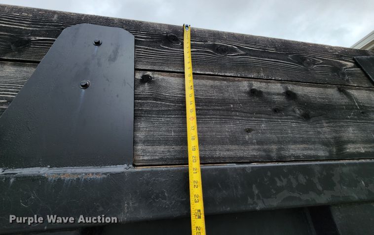 image for item JB9091 1993 Ford L9000  dump truck