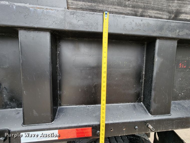 image for item JB9091 1993 Ford L9000  dump truck