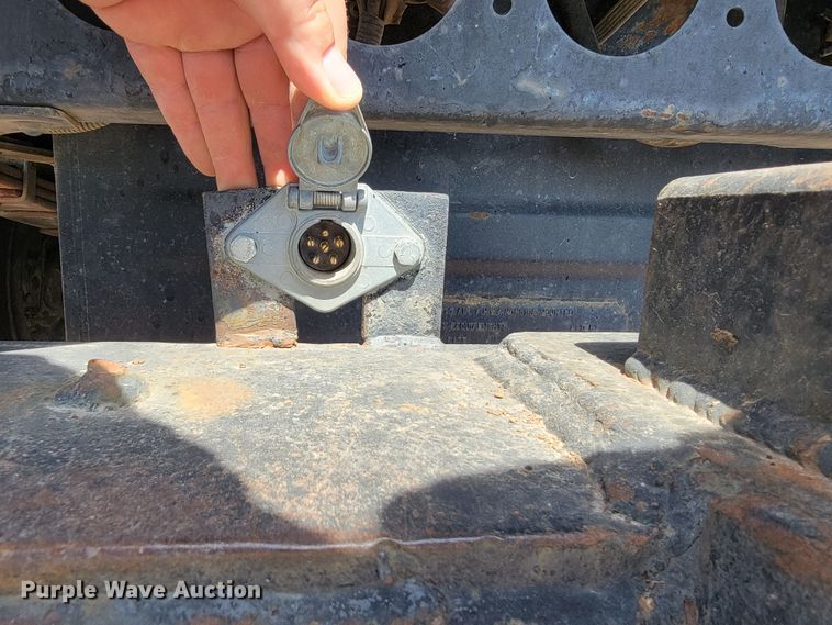 image for item JC9668 2003 GMC W4500  flatbed truck