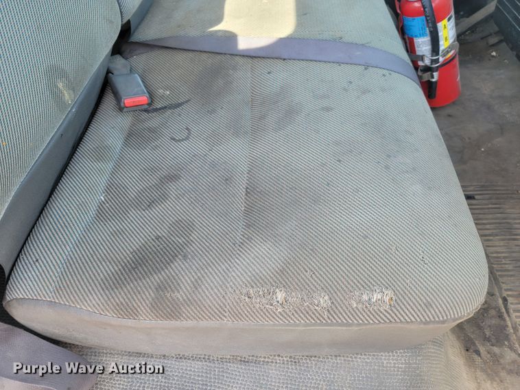 image for item JC9668 2003 GMC W4500  flatbed truck