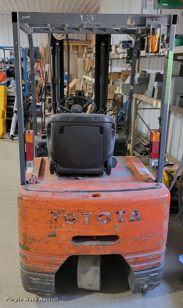 image for item JC9679 Toyota 5FBE18  forklift