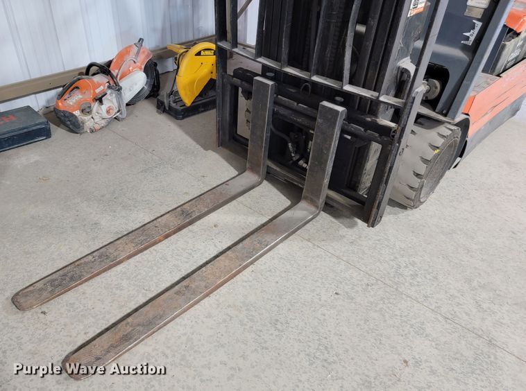 image for item JC9679 Toyota 5FBE18  forklift