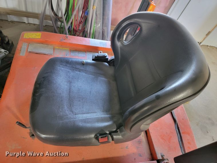 image for item JC9679 Toyota 5FBE18  forklift