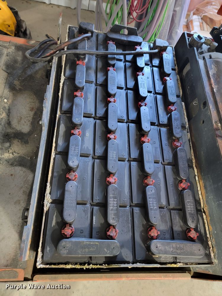 image for item JC9679 Toyota 5FBE18  forklift