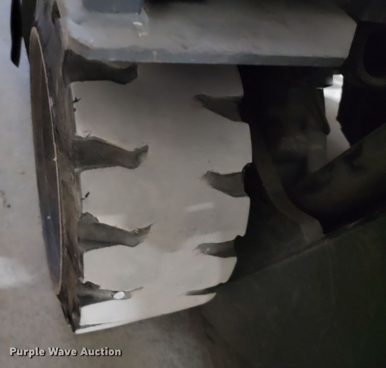 image for item JC9679 Toyota 5FBE18  forklift