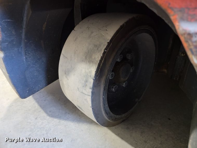 image for item JC9679 Toyota 5FBE18  forklift