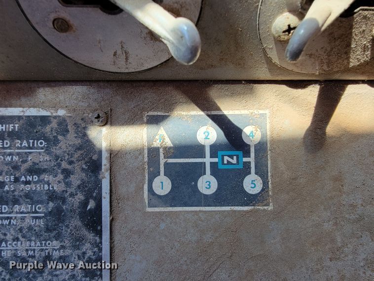 image for item JC9683 1963 International DC0405  semi truck