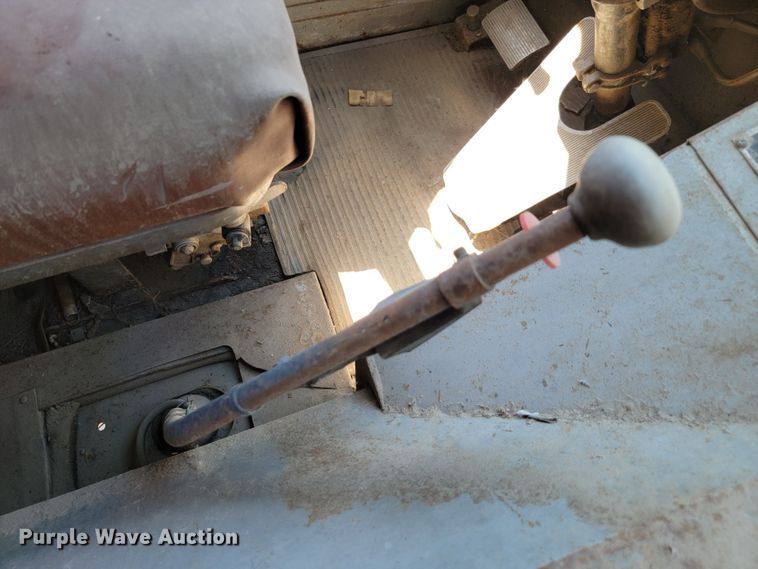 image for item JC9683 1963 International DC0405  semi truck