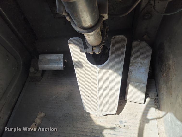 image for item JC9683 1963 International DC0405  semi truck