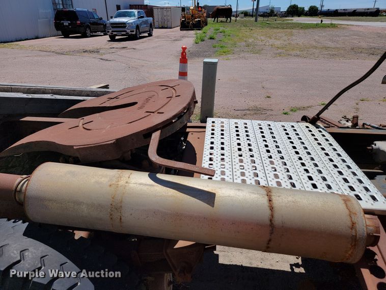 image for item JC9683 1963 International DC0405  semi truck