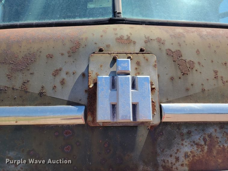 image for item JC9683 1963 International DC0405  semi truck