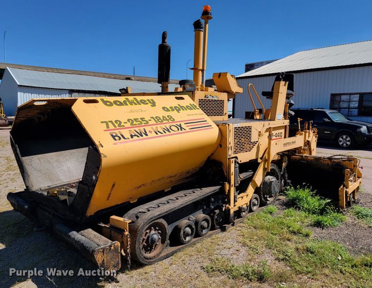 image for item JC9687 Blaw-Knox PF4410  paver