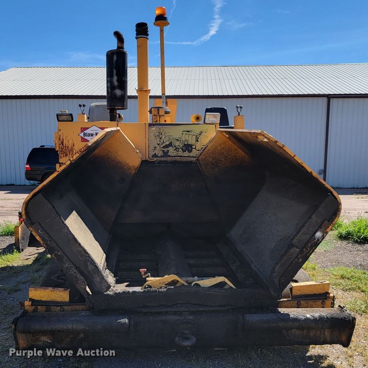 image for item JC9687 Blaw-Knox PF4410  paver