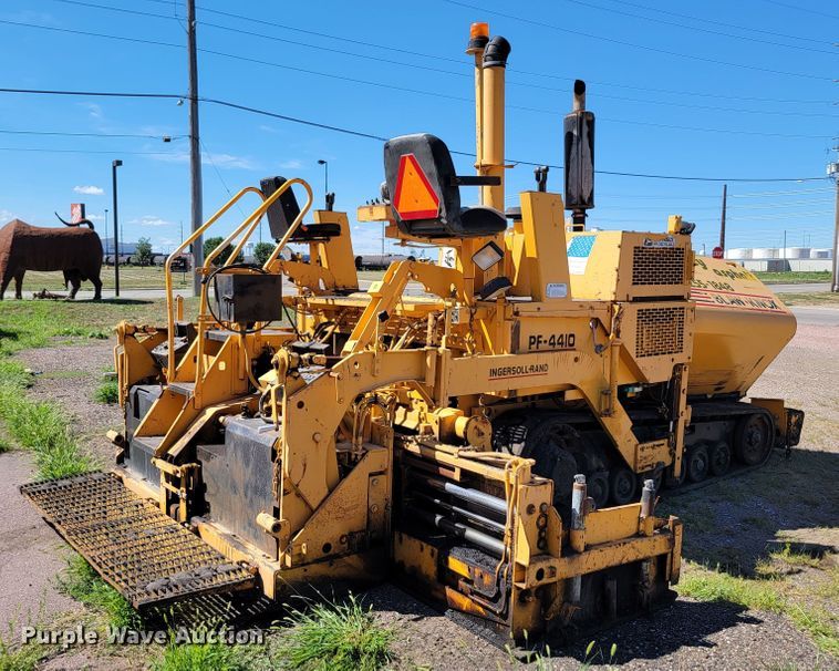 image for item JC9687 Blaw-Knox PF4410  paver