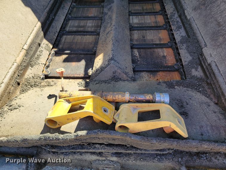 image for item JC9687 Blaw-Knox PF4410  paver