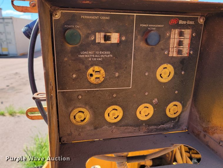 image for item JC9687 Blaw-Knox PF4410  paver