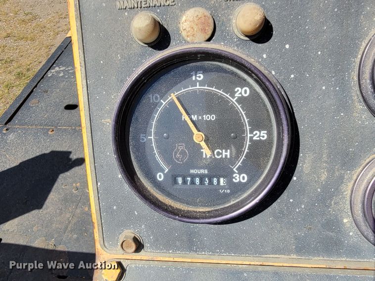 image for item JC9687 Blaw-Knox PF4410  paver