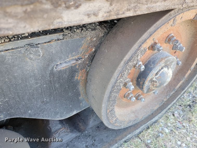 image for item JC9687 Blaw-Knox PF4410  paver