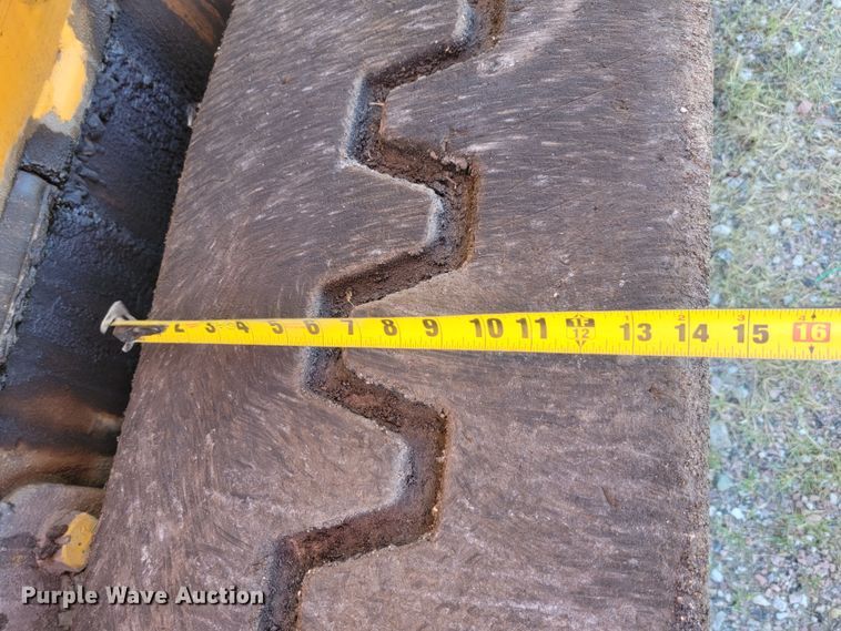 image for item JC9687 Blaw-Knox PF4410  paver