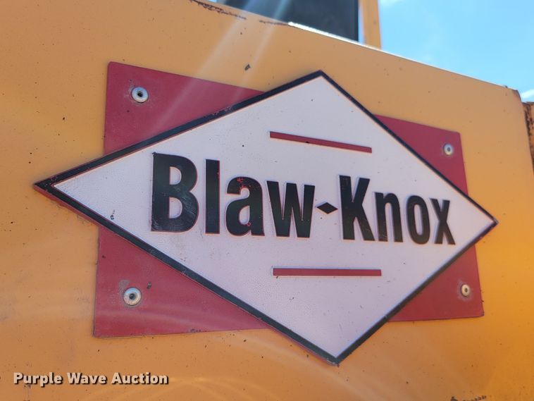 image for item JC9687 Blaw-Knox PF4410  paver