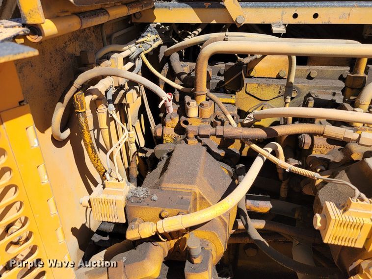 image for item JC9687 Blaw-Knox PF4410  paver