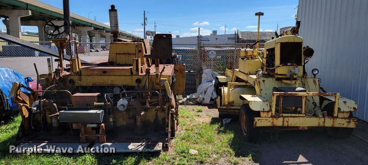 image for item JC9688 (2) pieces of construction equipment