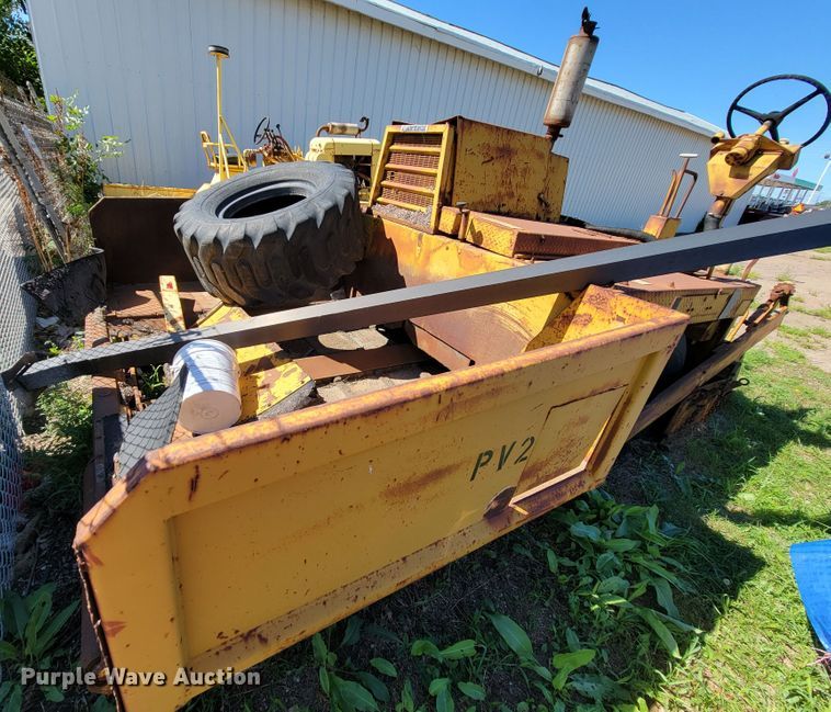 image for item JC9688 (2) pieces of construction equipment