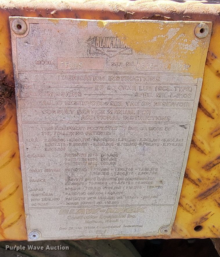 image for item JC9688 (2) pieces of construction equipment