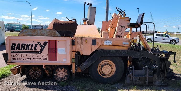 image for item JC9690 1995 Blaw-Knox PF161  paver