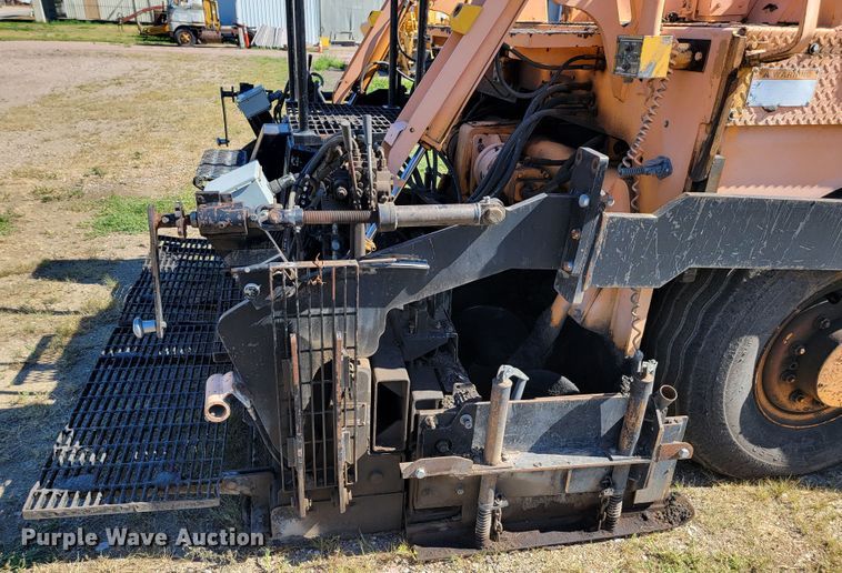 image for item JC9690 1995 Blaw-Knox PF161  paver