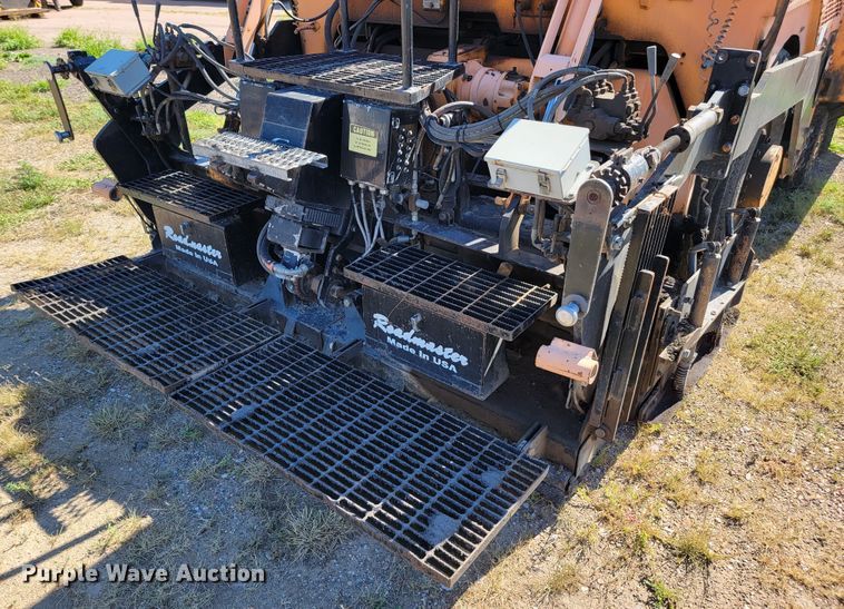 image for item JC9690 1995 Blaw-Knox PF161  paver