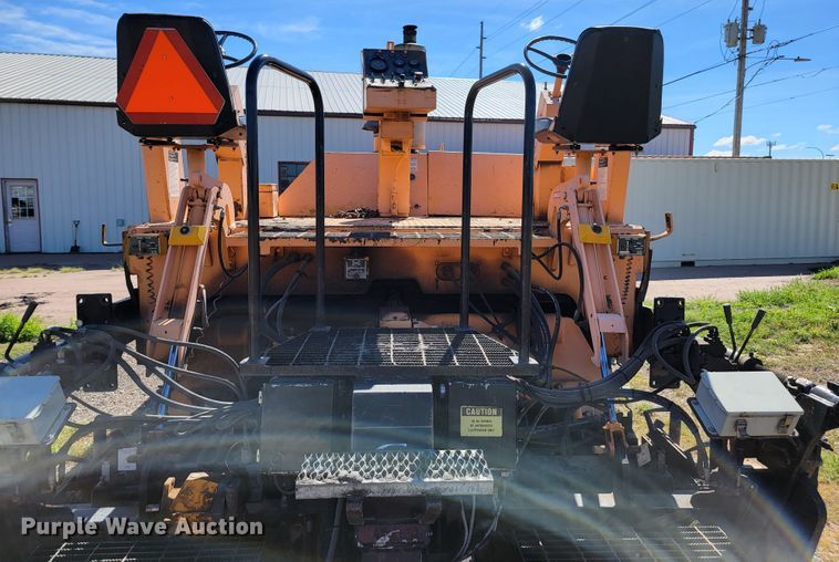 image for item JC9690 1995 Blaw-Knox PF161  paver