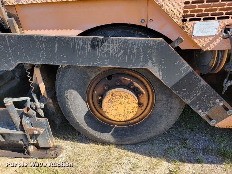 image for item JC9690 1995 Blaw-Knox PF161  paver